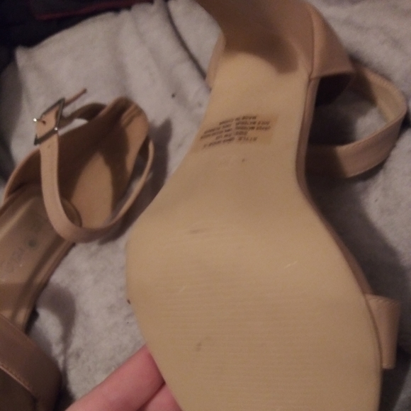 Strappy Heeled Sandals - Picture 7 of 8